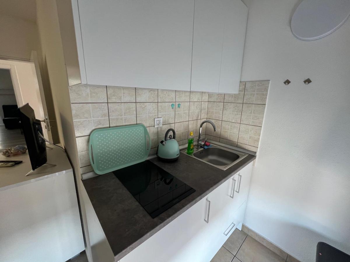 Apartments Villa Zdrava Трогир Екстериор снимка
