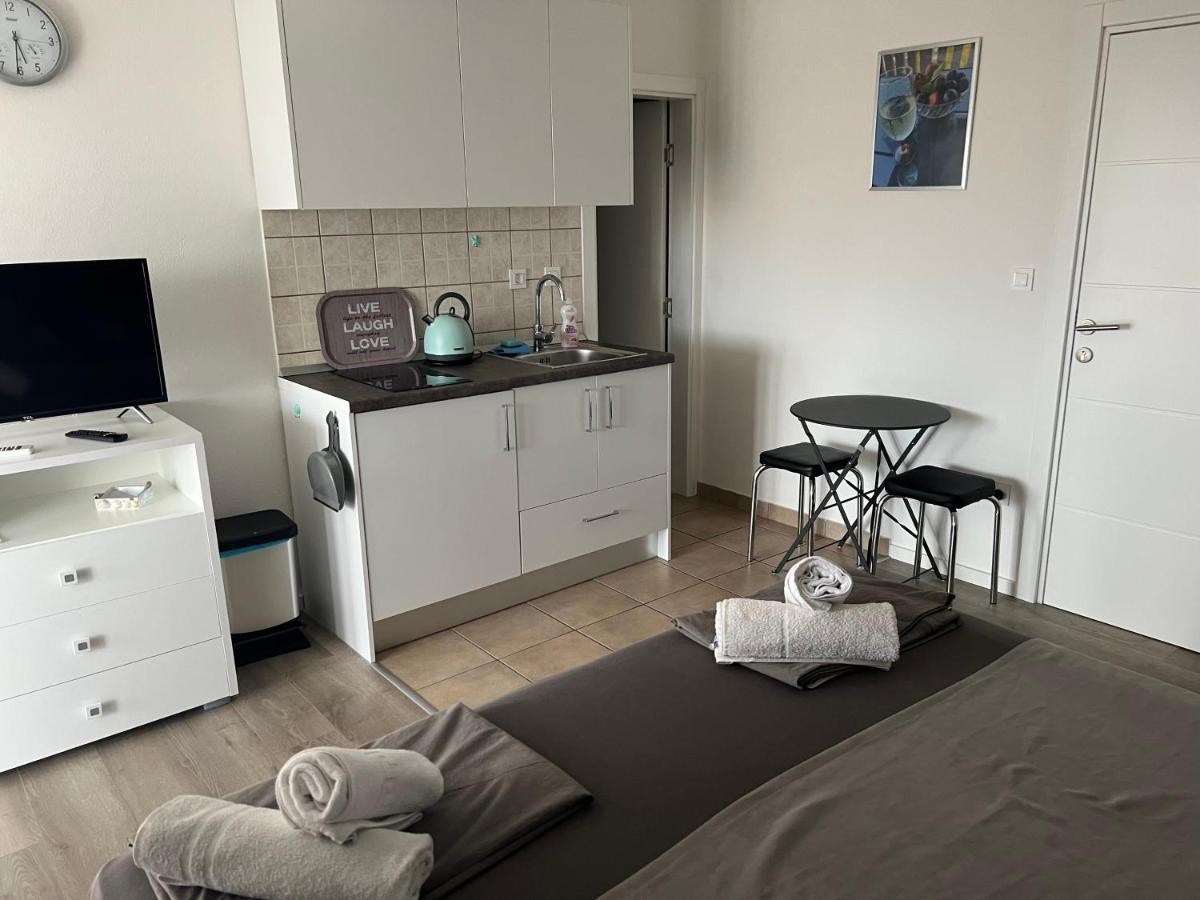 Apartments Villa Zdrava Трогир Екстериор снимка
