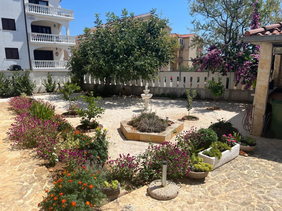 Apartments Villa Zdrava Трогир Екстериор снимка